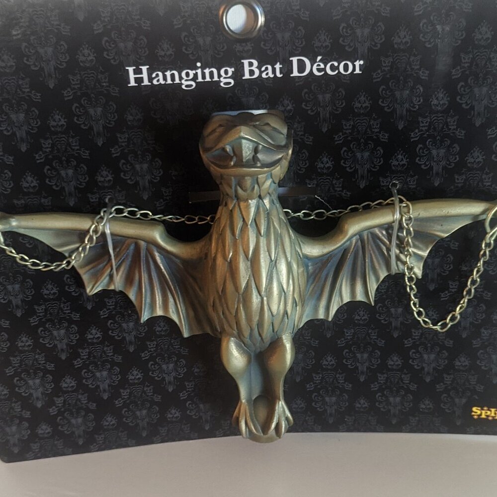 NWT Disney Haunted Mansion Bat Stanchion Disneyland Parks Goth Valloween Gift